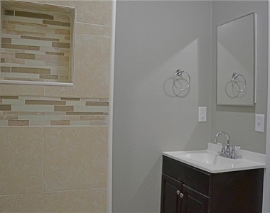 647 S Delaware Avenue - Photo Thumbnail 7