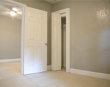 647 S Delaware Avenue - Photo Thumbnail 10