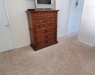 815 Ocean Shore Boulevard - Photo Thumbnail 8