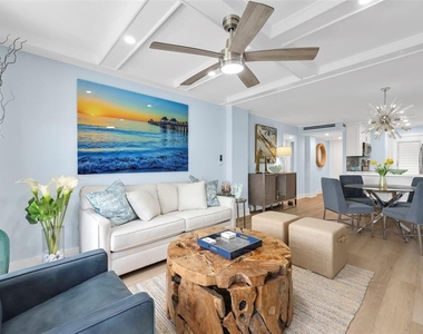 1300 Gulf Shore Boulevard N - Photo Thumbnail 11