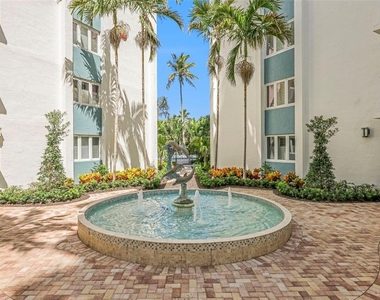 1300 Gulf Shore Boulevard N - Photo Thumbnail 26