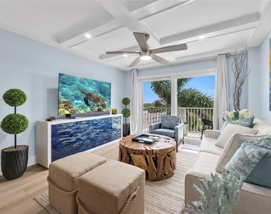 1300 Gulf Shore Boulevard N - Photo Thumbnail 7