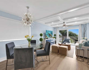 1300 Gulf Shore Boulevard N - Photo Thumbnail 8