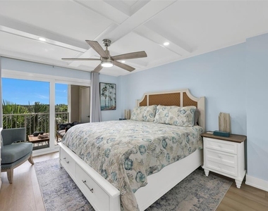 1300 Gulf Shore Boulevard N - Photo Thumbnail 16