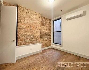 1351 Hancock Street - Photo Thumbnail 3