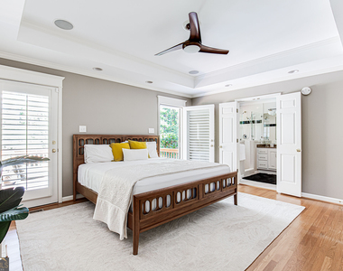 485 Riverside Parkway - Photo Thumbnail 32