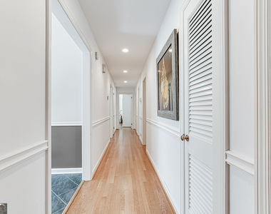 485 Riverside Parkway - Photo Thumbnail 30