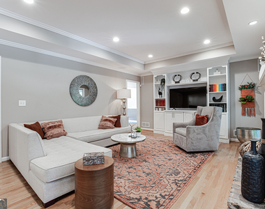 485 Riverside Parkway - Photo Thumbnail 20