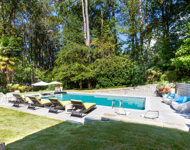 485 Riverside Parkway - Photo Thumbnail 8