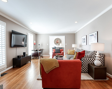 485 Riverside Parkway - Photo Thumbnail 15