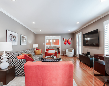 485 Riverside Parkway - Photo Thumbnail 13