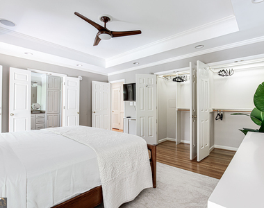 485 Riverside Parkway - Photo Thumbnail 34
