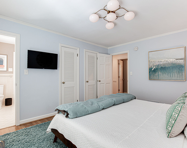 485 Riverside Parkway - Photo Thumbnail 48