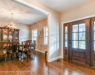 346 South Boulevard - Photo Thumbnail 9