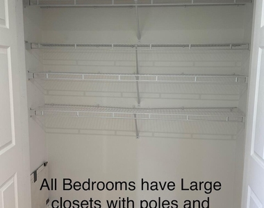 110 Poplar Avenue - Photo Thumbnail 24