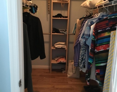 110 Poplar Avenue - Photo Thumbnail 2