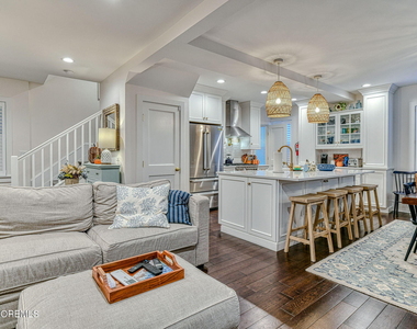 77 Asbury Avenue - Photo Thumbnail 10