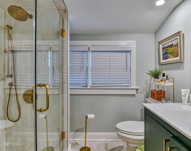 77 Asbury Avenue - Photo Thumbnail 32
