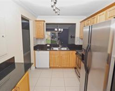 6617 Winfield Boulevard - Photo Thumbnail 3