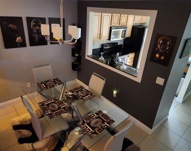 6617 Winfield Boulevard - Photo Thumbnail 11