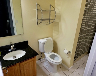 6617 Winfield Boulevard - Photo Thumbnail 2
