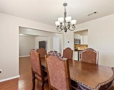 7617 Dockside Drive - Photo Thumbnail 8