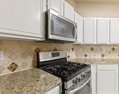 7617 Dockside Drive - Photo Thumbnail 4