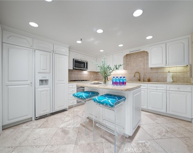 67 Sea Island Drive - Photo Thumbnail 5