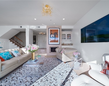 67 Sea Island Drive - Photo Thumbnail 2