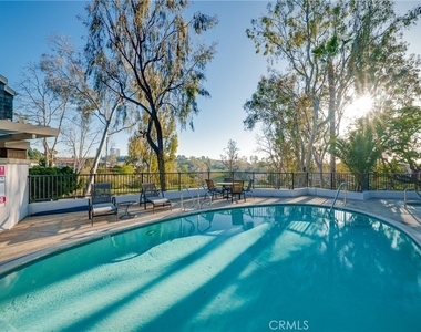67 Sea Island Drive - Photo Thumbnail 16