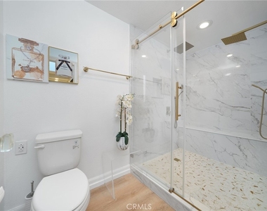 67 Sea Island Drive - Photo Thumbnail 11
