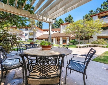 501 Palisades Drive - Photo Thumbnail 19
