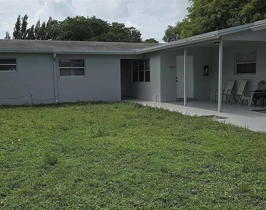 2632 Nw 18th Terrace - Photo Thumbnail 14