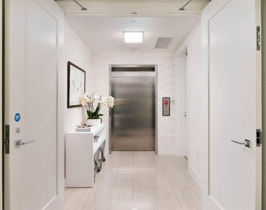 3730 N Ocean Drive - Photo Thumbnail 14
