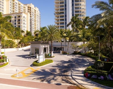 3730 N Ocean Drive - Photo Thumbnail 25