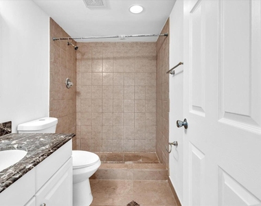 220 Lakeview Drive - Photo Thumbnail 33
