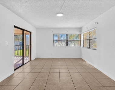 220 Lakeview Drive - Photo Thumbnail 16