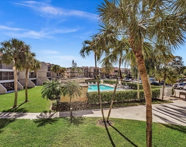 220 Lakeview Drive - Photo Thumbnail 28