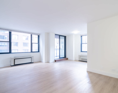 245 E. 40th St. - Photo Thumbnail 6
