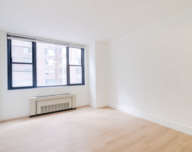 245 E. 40th St. - Photo Thumbnail 5