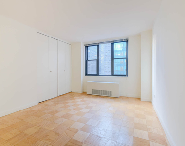245 E. 40th St. - Photo Thumbnail 13