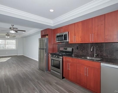 311 West Main Street - Photo Thumbnail 3