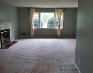 1501 Audmar Drive - Photo Thumbnail 3