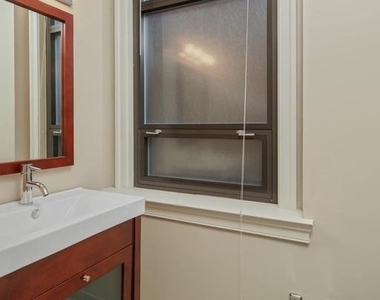 1501 Locust Street - Photo Thumbnail 17