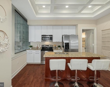 1501 Locust Street - Photo Thumbnail 1
