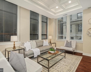 1501 Locust Street - Photo Thumbnail 6