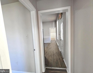 5526 N Mascher Street - Photo Thumbnail 23