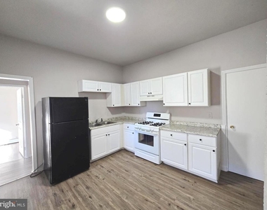 5526 N Mascher Street - Photo Thumbnail 14