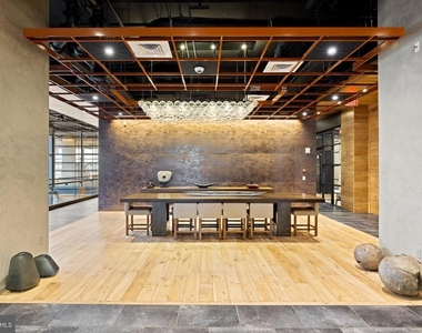 1213 Walnut Street - Photo Thumbnail 11