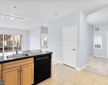 8045 Newell Street - Photo Thumbnail 6